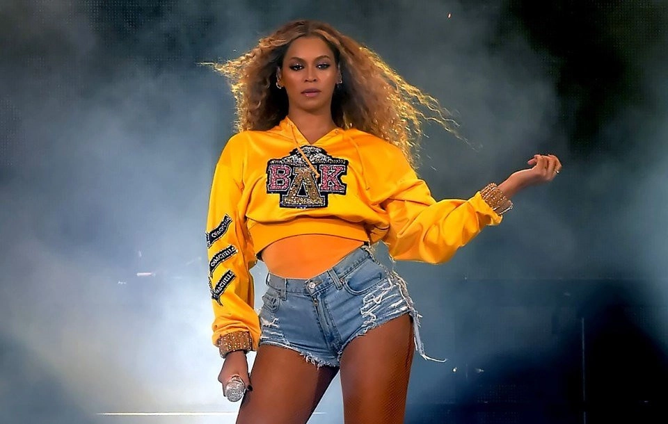 Beyonce'den öğrencilere burs