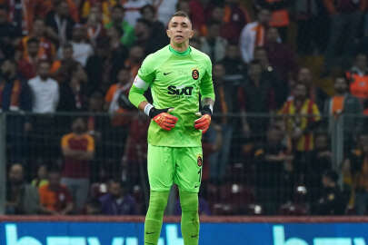 Fenerbahçe derbilerinin en deneyimlisi Muslera!