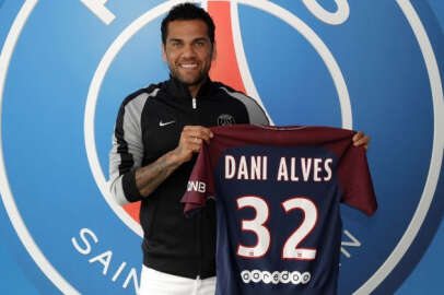 Dani Alves gözaltında: Cinsel tacizle suçlanıyor!