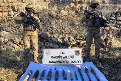 Mardin’de PKK’ya ağır darbe: Patlayıcı ve malzeme depoları!..