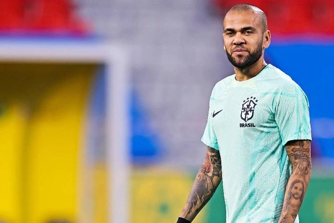 Alves ne ilk, ne de son: İşte hapis yatan futbolcular