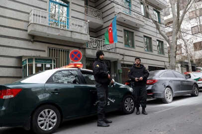 Tahran'da şok: Azerbaycan elçiliğine silahlı saldırı!