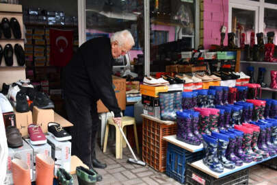 85 yaşında ama her sabah 7’de dükkanını açıyor