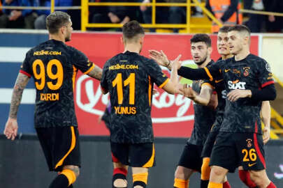 Galatasaray, Alanyaspor'u 4 golle geçti!