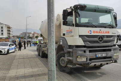 Doğum gününde beton mikserinin altında can verdi 