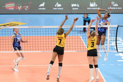 Fenerbahçe, Vakıfbank’a set vermedi 