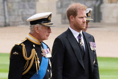 Prens Harry, İngiltere Kralı II. Charles'ın taç giyme törenine katılacak