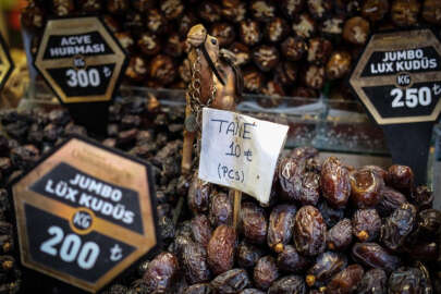 Tadımlık hurma tarih oldu; tanesi artık 10 TL   