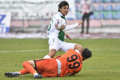 Bursaspor Isparta'da fırsat tepki: 2-2