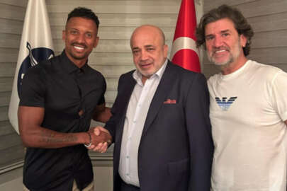 Adana Demirspor, Luis Nani'yi renklerine bağladı