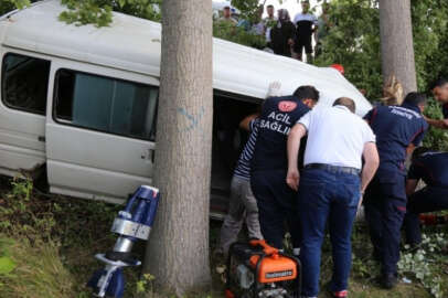 Kastamonu'da minibüs şarampole uçtu!