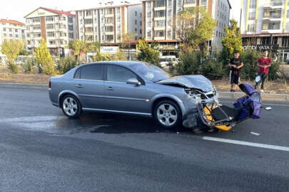 Bingöl'de otomobilin çarptığı kurye ağır yaralandı!