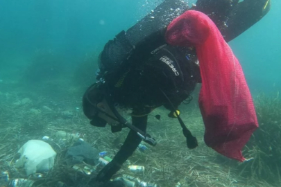 Muğla'da denizden 2,5 ton çöp çıktı