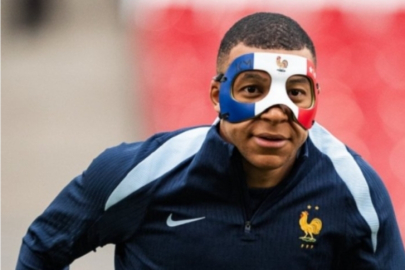 Mbappe'nin maskesi gündem oldu