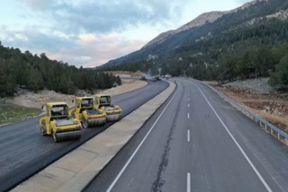 Bursa'da yol yapım çalışması