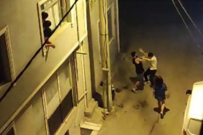 Bursa'da kız arkadaşını sokak ortasında dövdü!