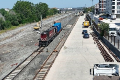 Tekirdağ'da yük treni raydan çıktı