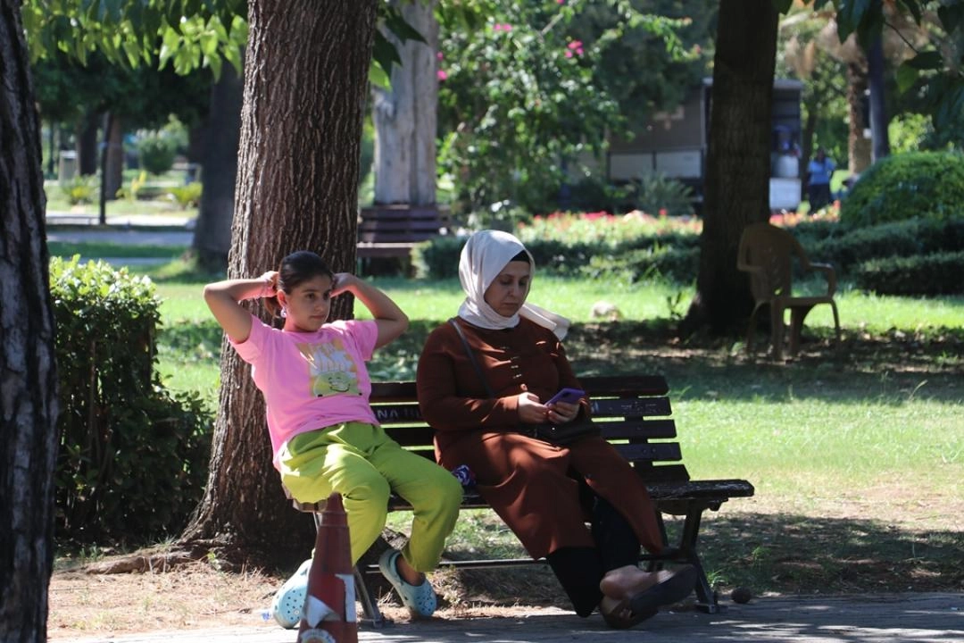 Doğu Akdeniz'de yüksek sıcaklık ve nem oranının etkisi sürüyor