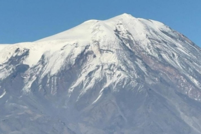 Ağrı Dağı beyaza büründü