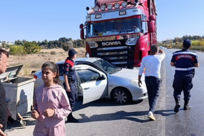 Kamyon önüne aldığı otomobili 500 metre sürükledi