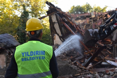 Bursa Yıldırım'da metruk binalar yıkılıyor!