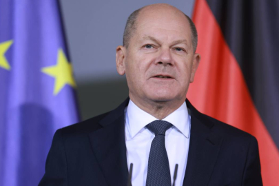 Almanya Başbakanı Scholz: "Burada çalışan Suriyeliler hoş karşılanmaya devam edecek"