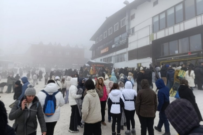 Bursa Uludağ'a günübirlikçiler ve üniversiteliler akın etti